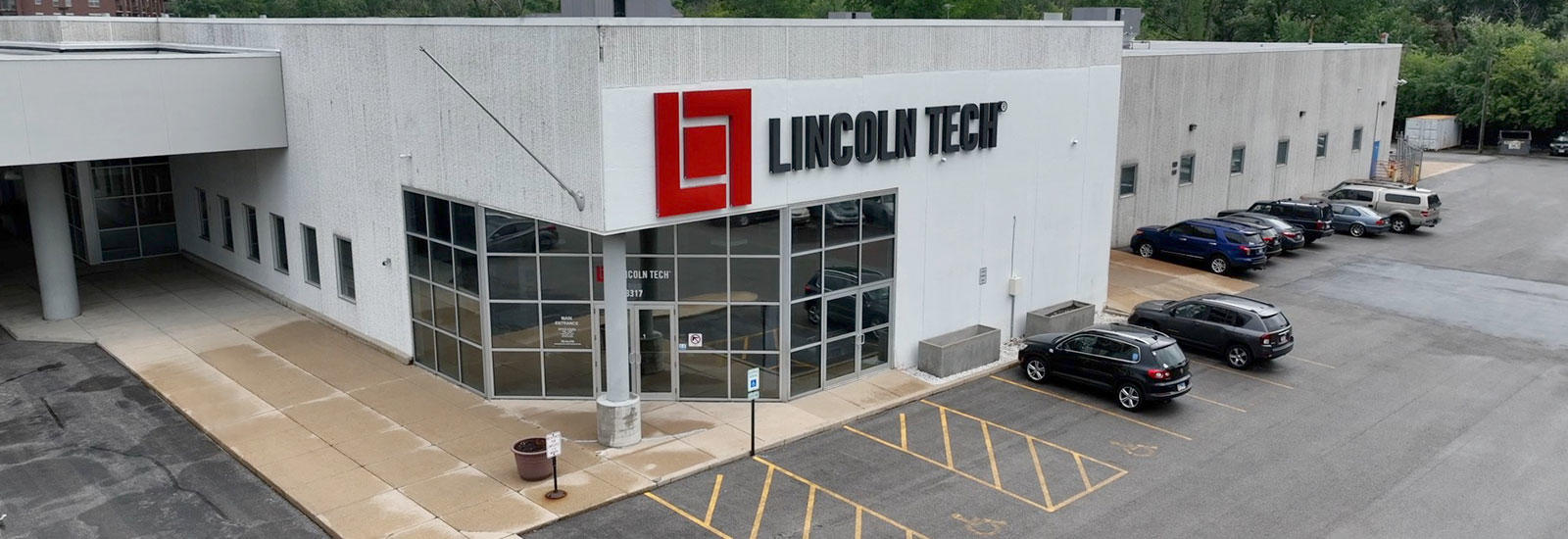 Lincoln Tech's campus in Melrose Park, Illinois.