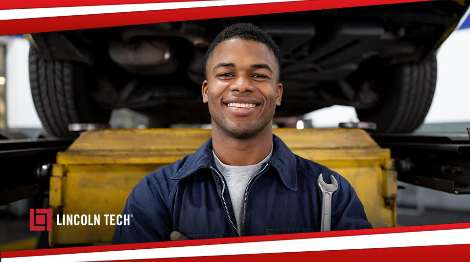 Auto Mechanic Job Description - Learn The Details Of This Career