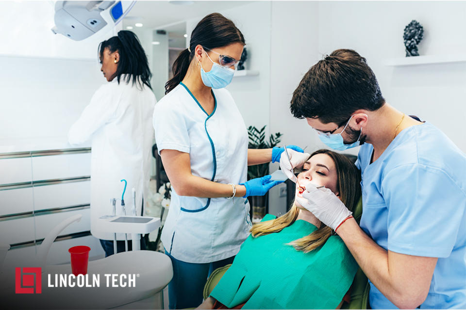 Learn how to become a dental assistant through training at Lincoln Tech.